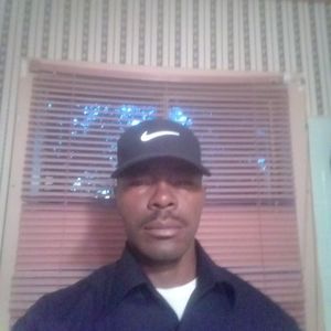 Meet your Posher, Lewis